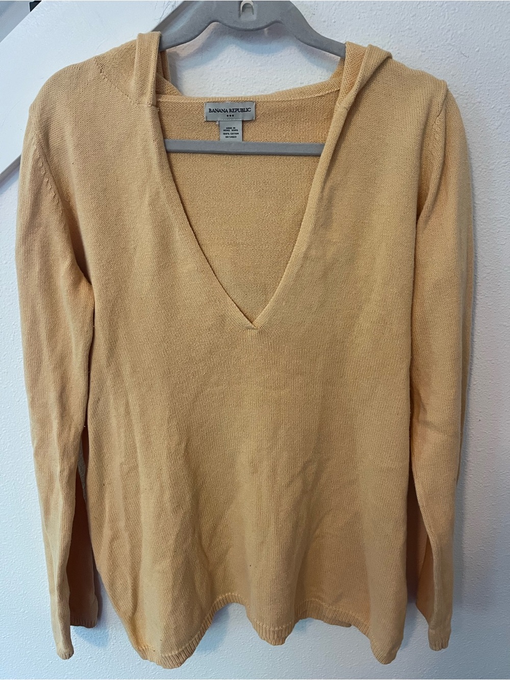 Banana Republic Light Yellow V-Neck Hooded Sweater